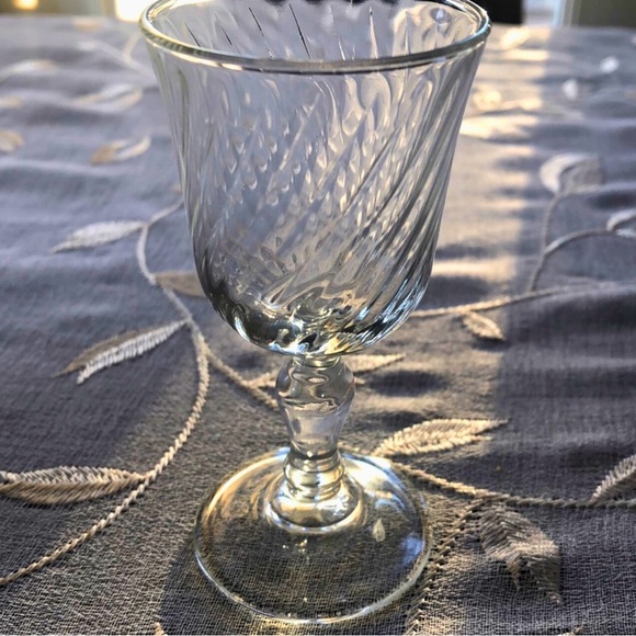 Vintage Mini Wine Aperitif Glass - set of 2. - Picture 1 of 10